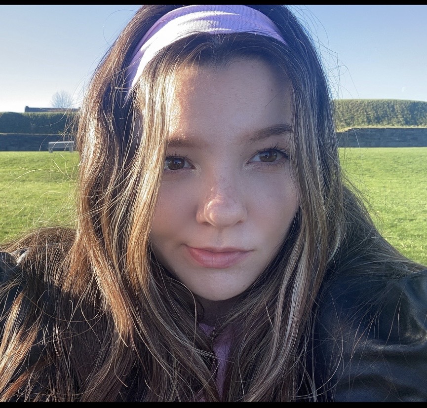 Alissa - Babysitter française Paris, nounou francophone