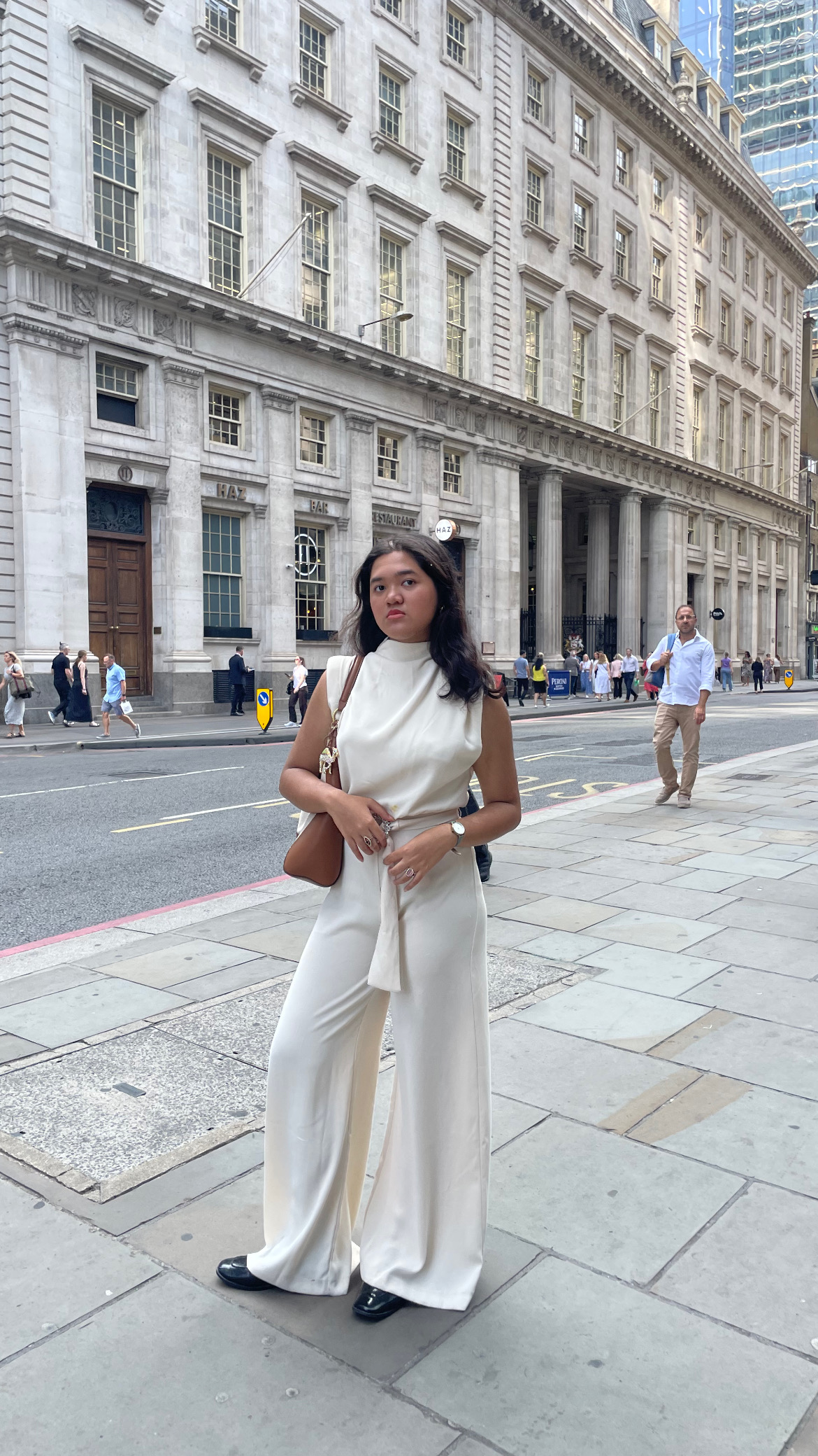 Syifa Kamilia - English-speaking nanny Paris, bilingual babysitter