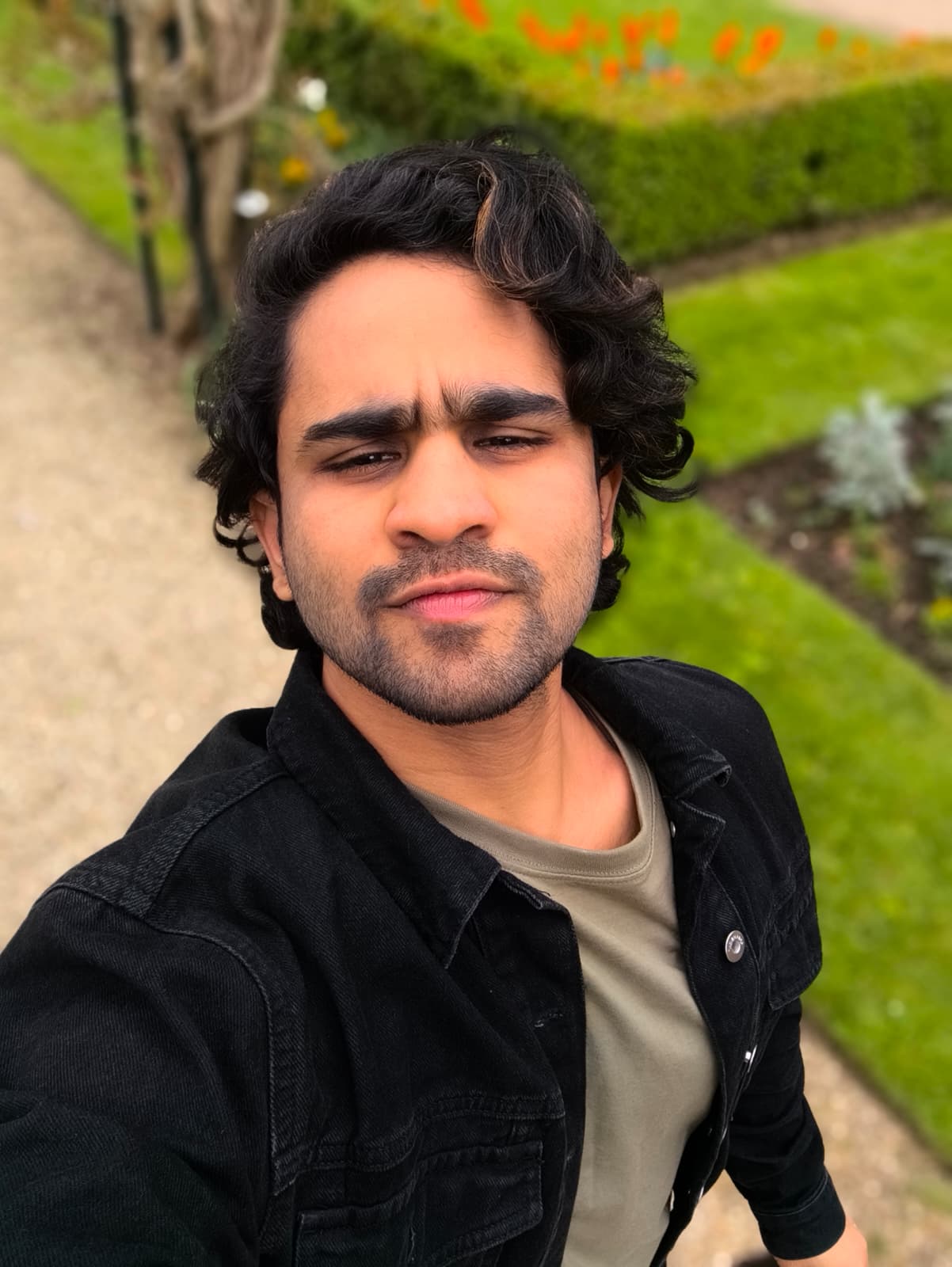 Bahul Sunil - English-speaking nanny Paris, bilingual babysitter