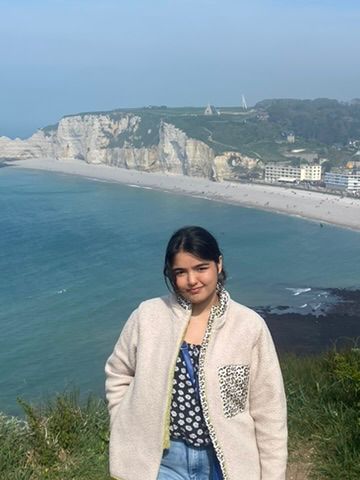 Jaysi - Nounou anglophone Paris, babysitter bilingue