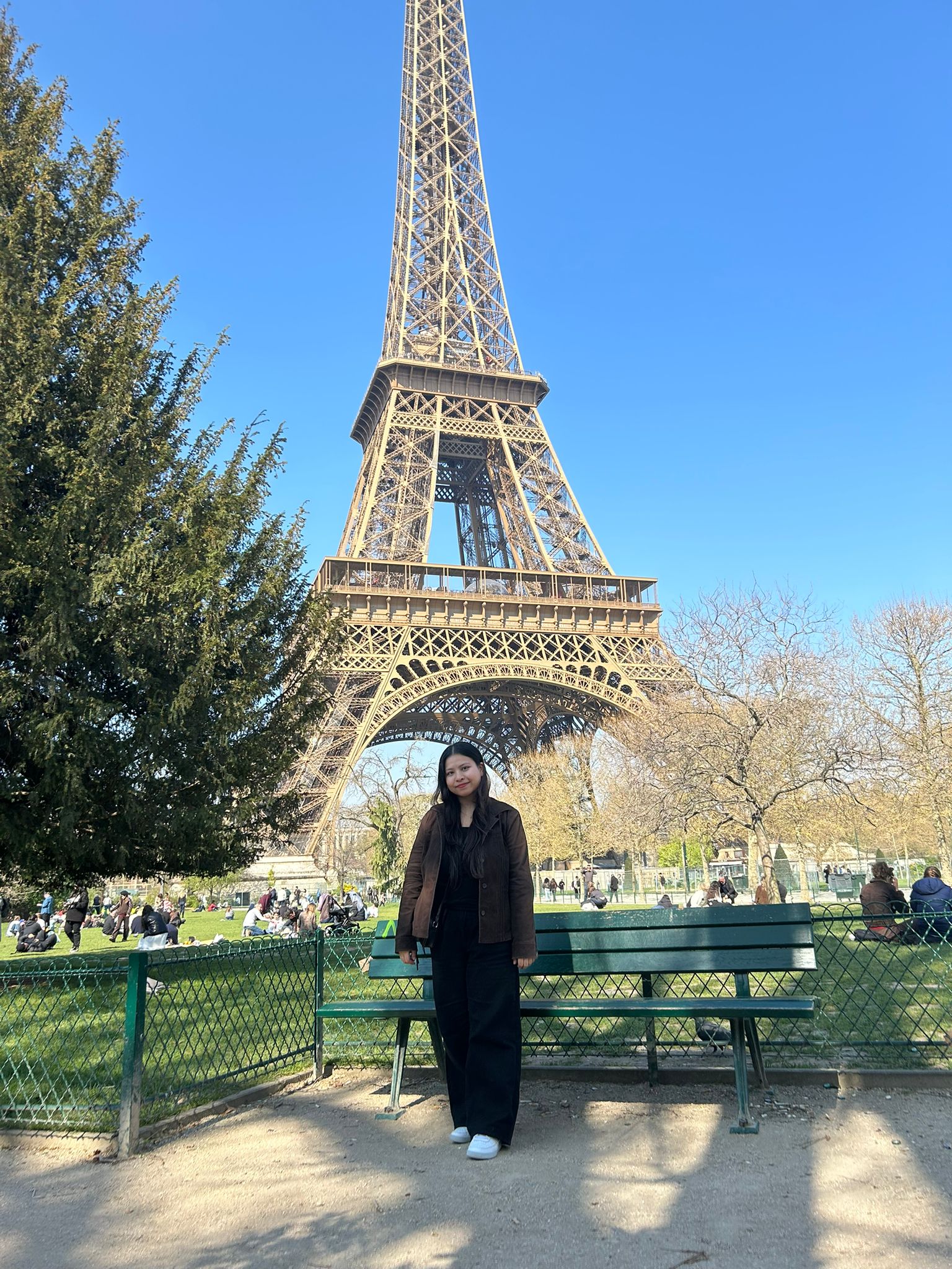 Crystal - Nounou anglophone Paris, babysitter bilingue