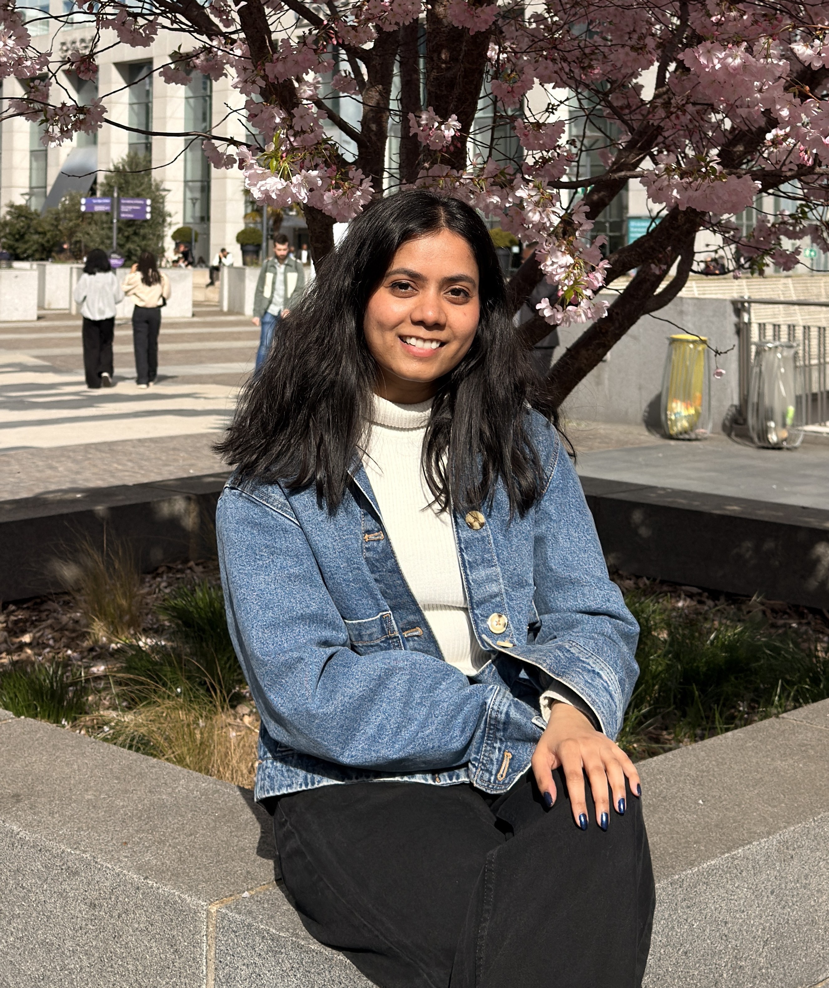 Dimple - Nounou anglophone Paris, babysitter bilingue