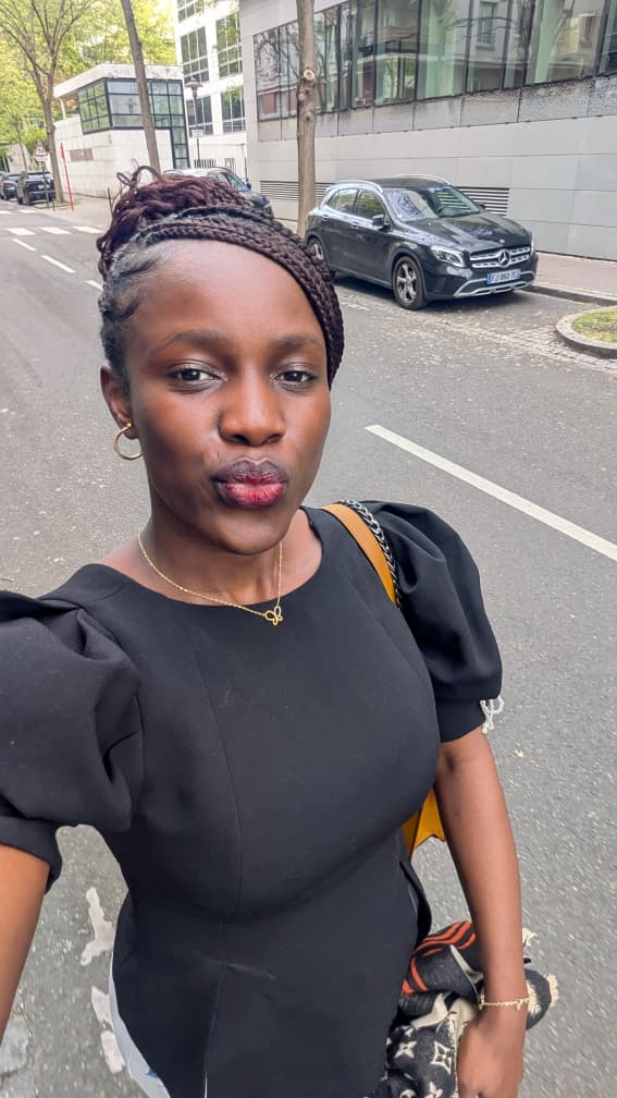  - Nounou anglophone Paris, babysitter bilingue